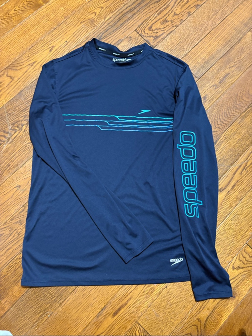 Small Men’s Speedo Navy Long-Sleeve Swim Rash Guard Shirt with Teal Accents